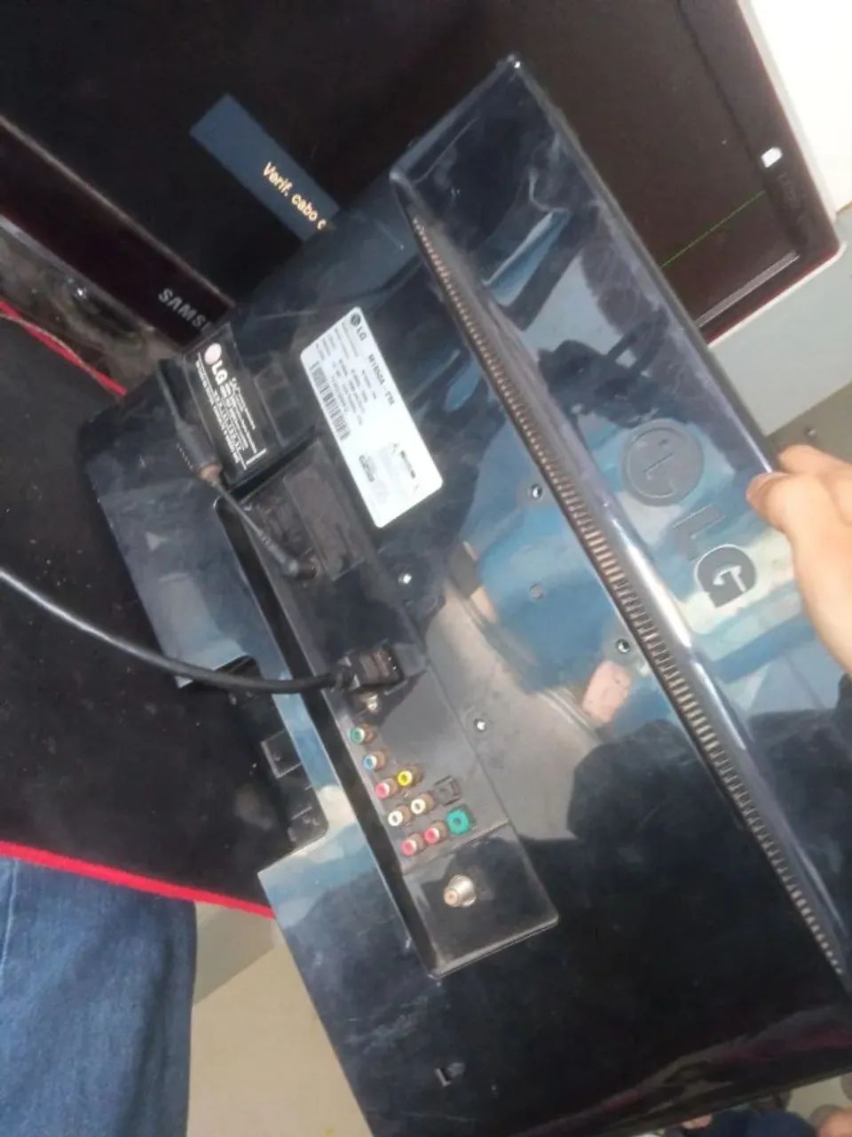 Monitor LG 18.5 polegadas com arranhão - Foto 4