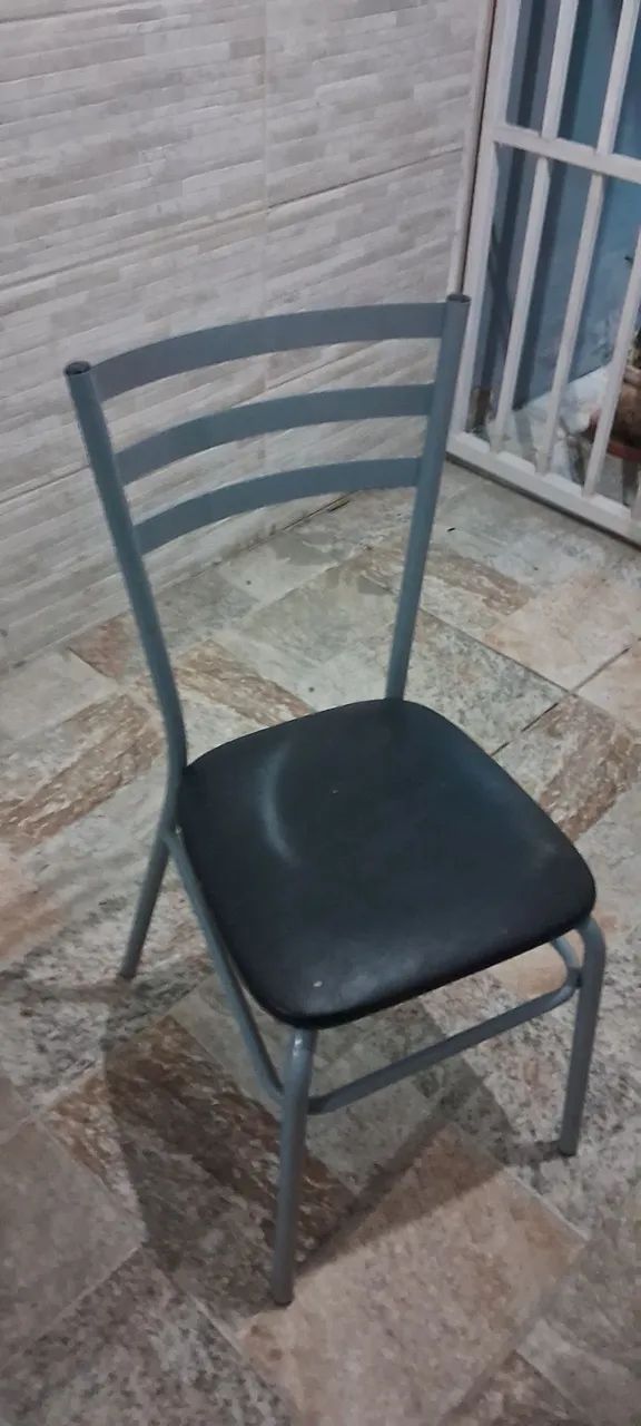 Cadeira de ferro com almofada - Foto 3