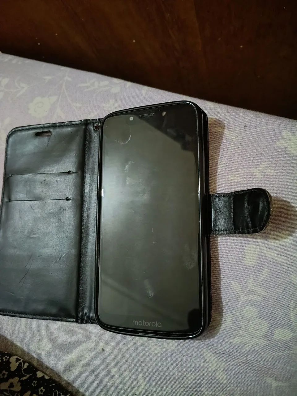 Celular moto G7 funciona perfeitamente valor 200 reais  - Foto 2