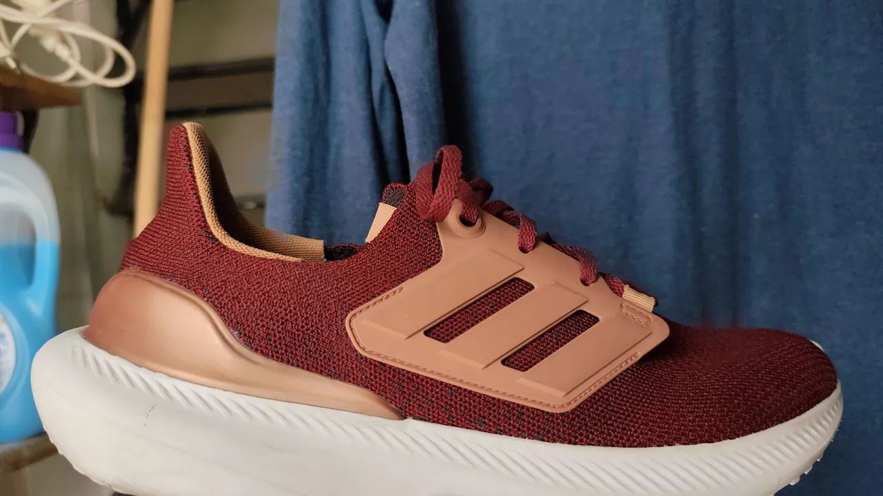 Tênis Adidas masc.tam.41/42 - Foto 2