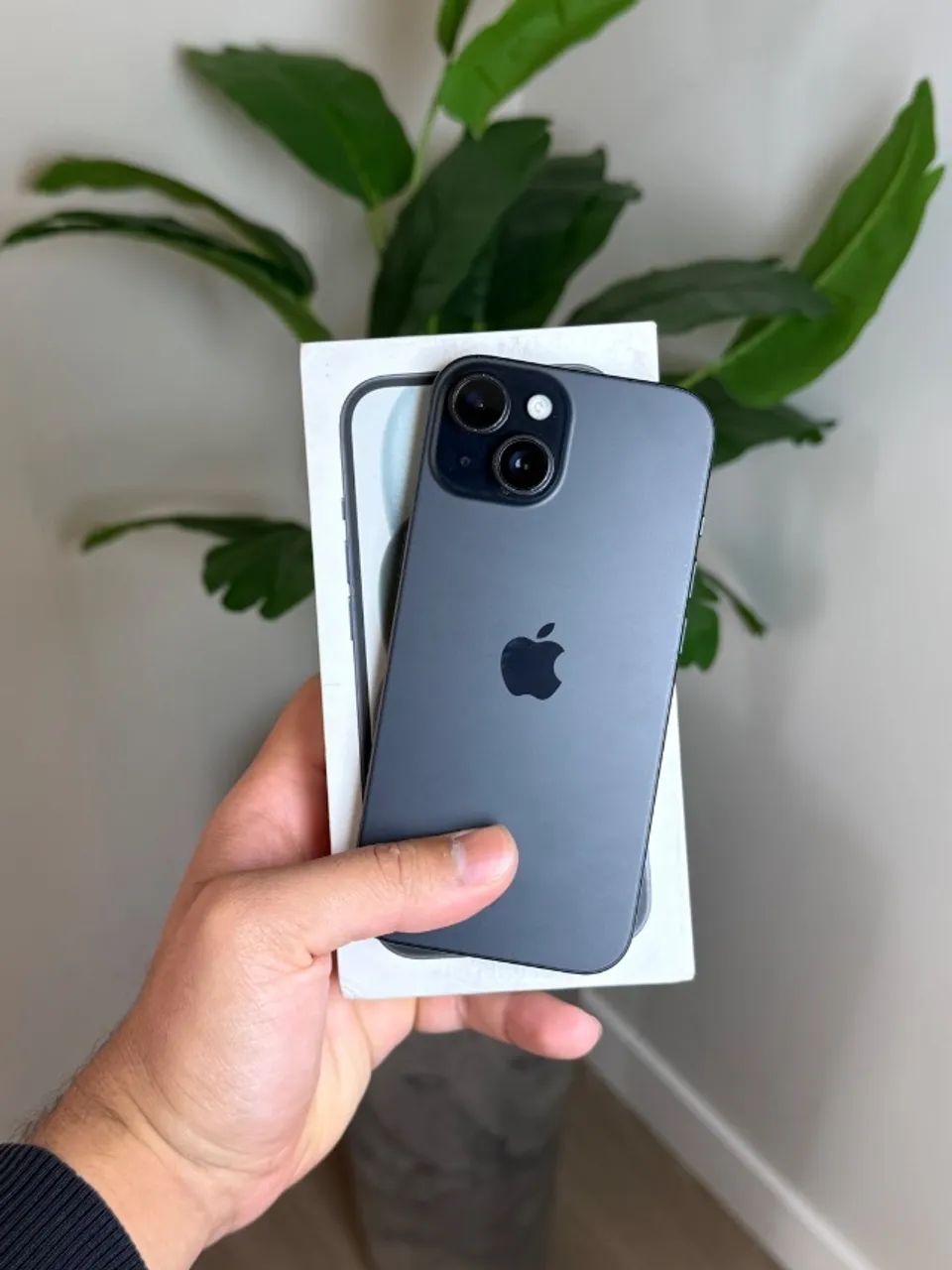 iPhone 15 128GB - Preto