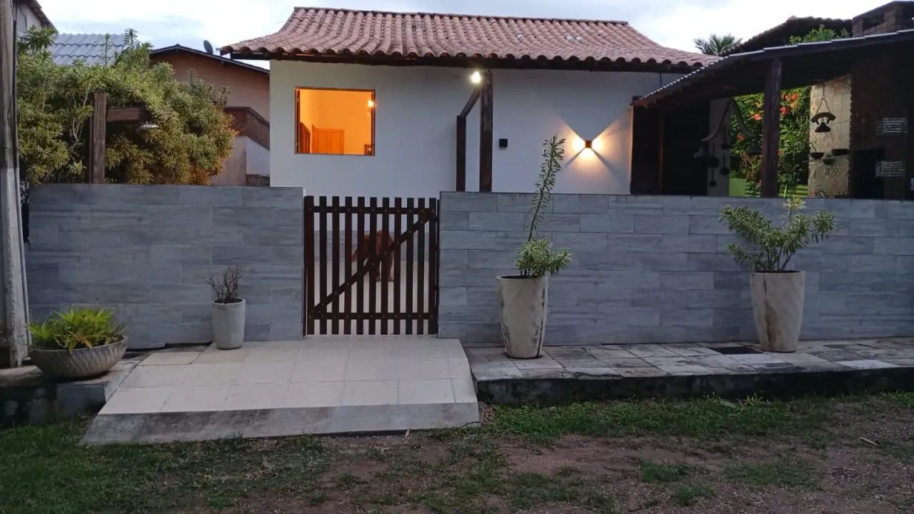 CASA EM CONDOMÍNIO ALUGUEL ANUAL!!