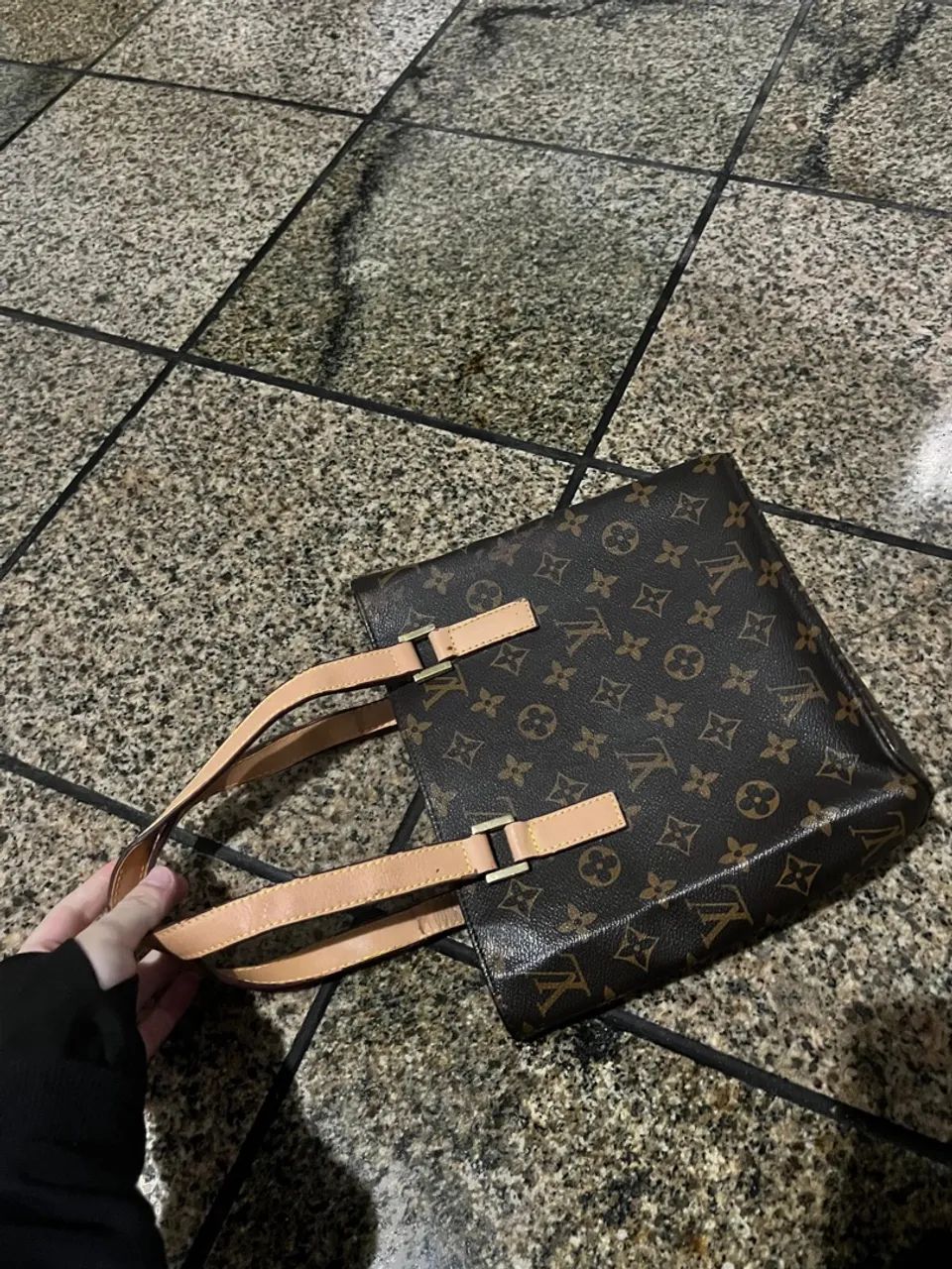  Louis Vuitton Monogram 