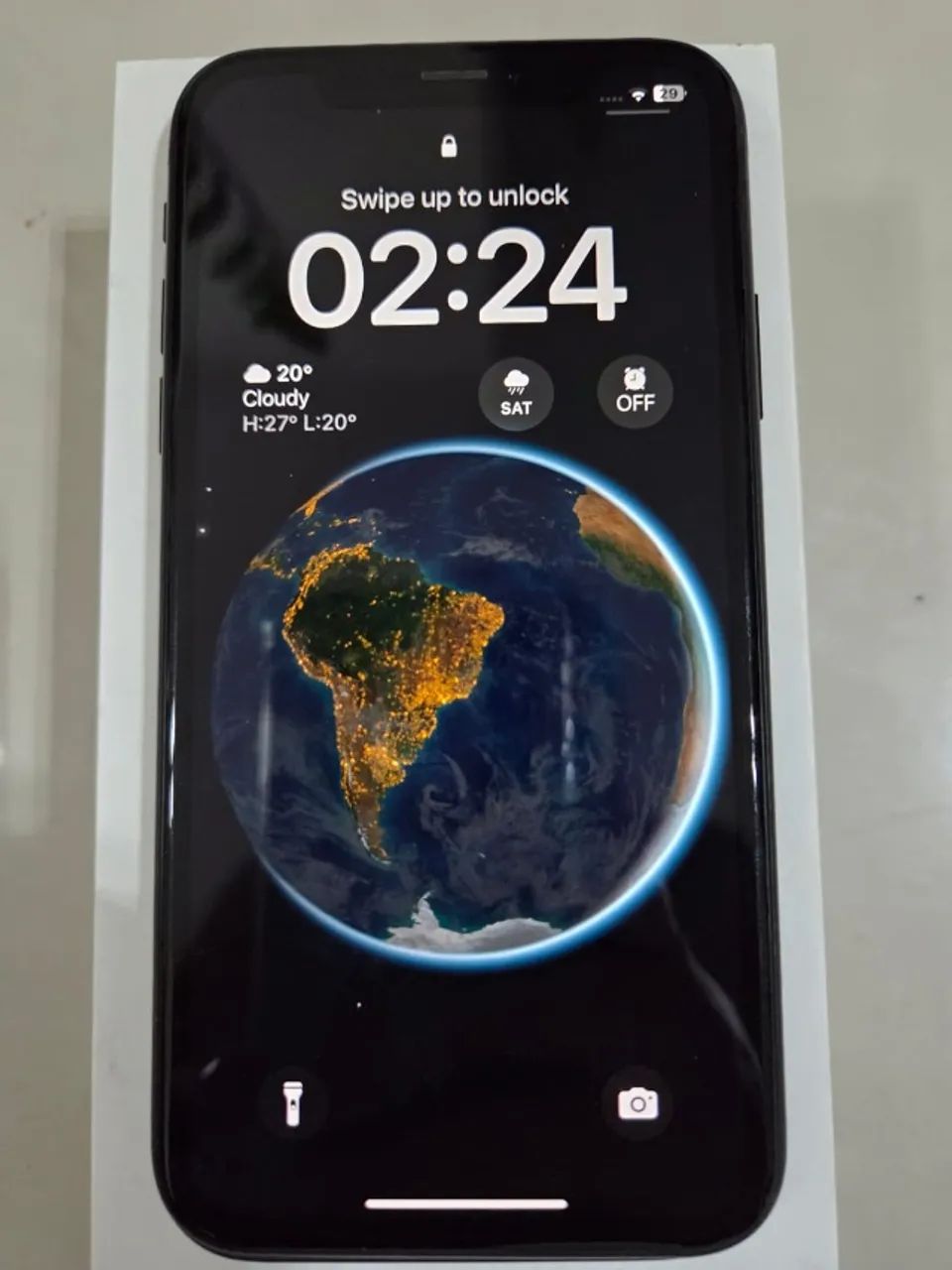IPhone XR 64 GB. Completo na caixa.