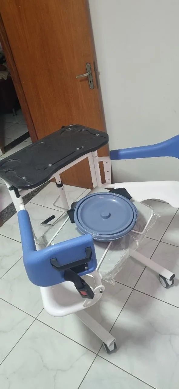 Cadeira Banho/ Alimentação/ Cuidados - Foto 3