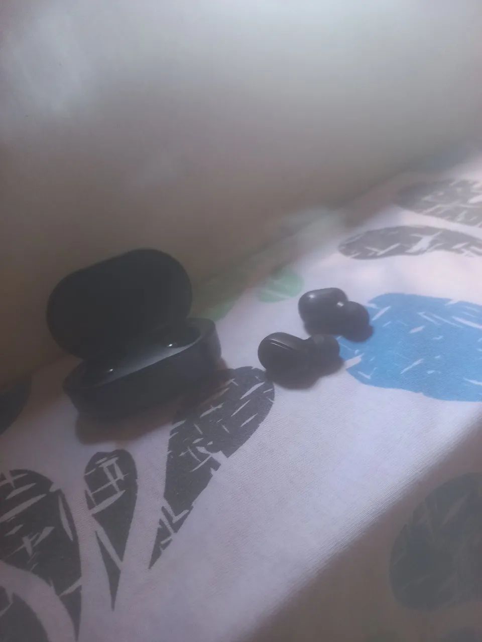 Vende se fone de ouvido bom sem nem um defeito  - Foto 2