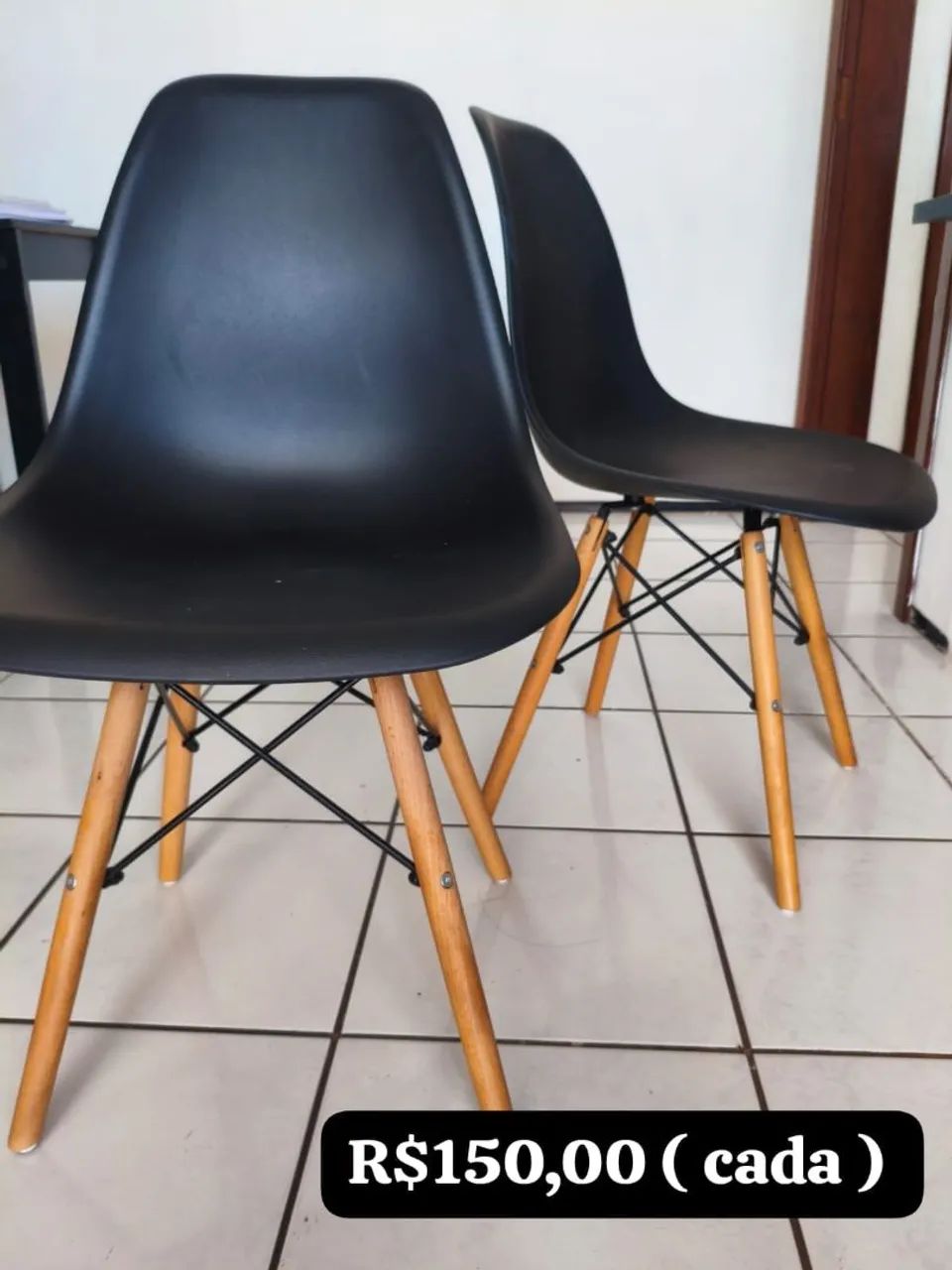 Vendo cadeira preta