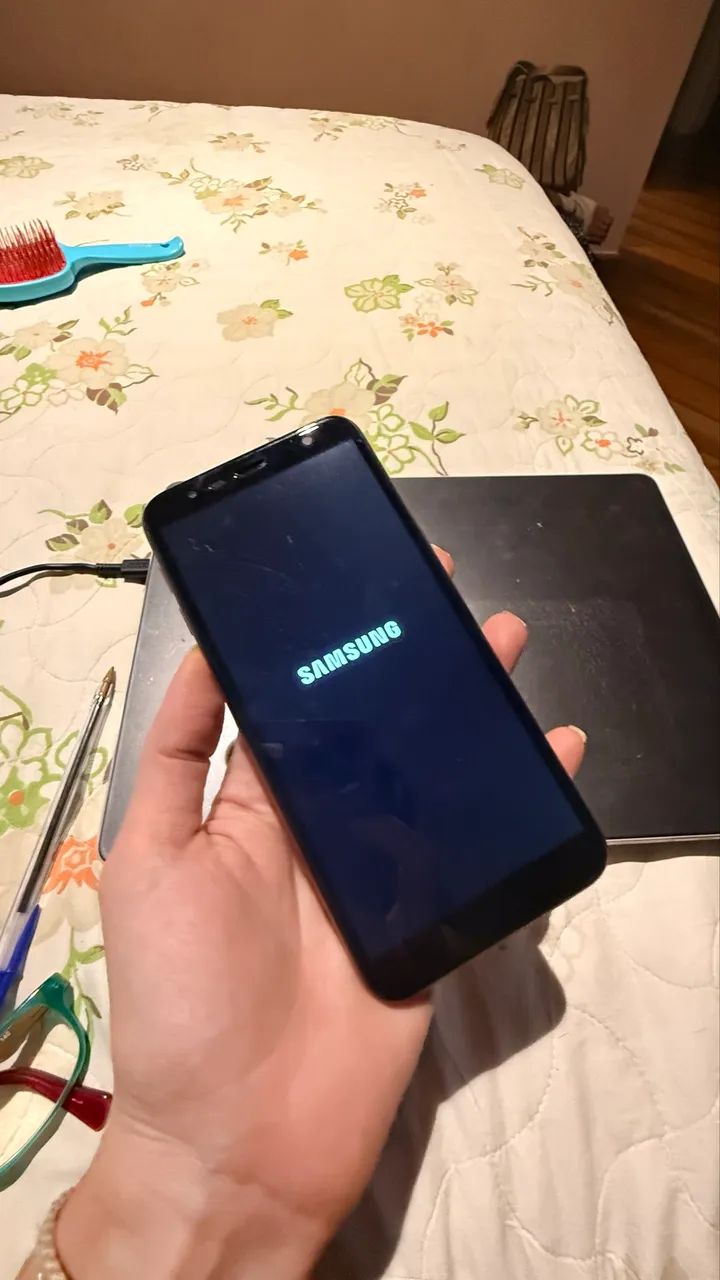Samsung Galaxy J4 + - Foto 2
