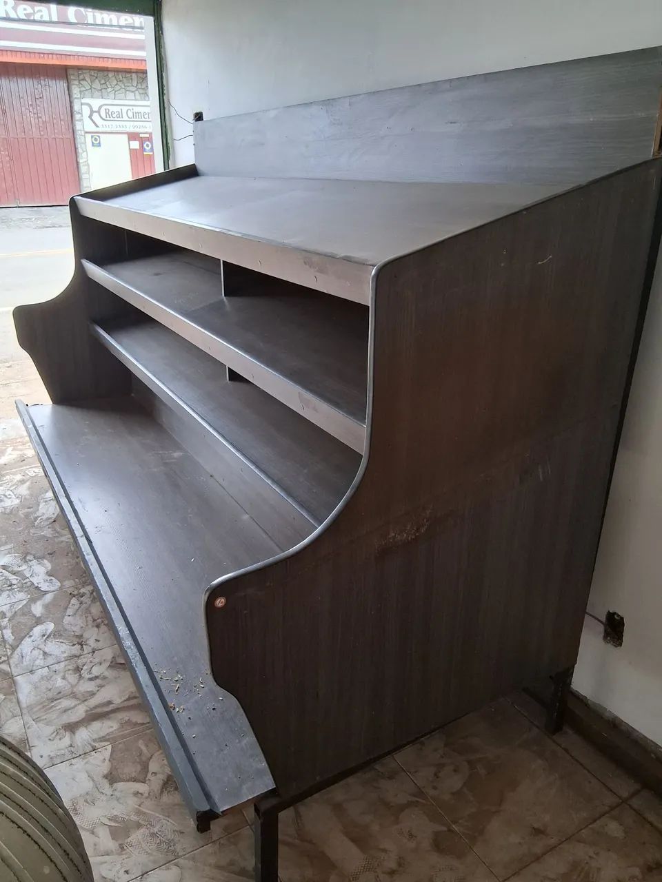 Vendo banca expositor central e de parede  - Foto 5