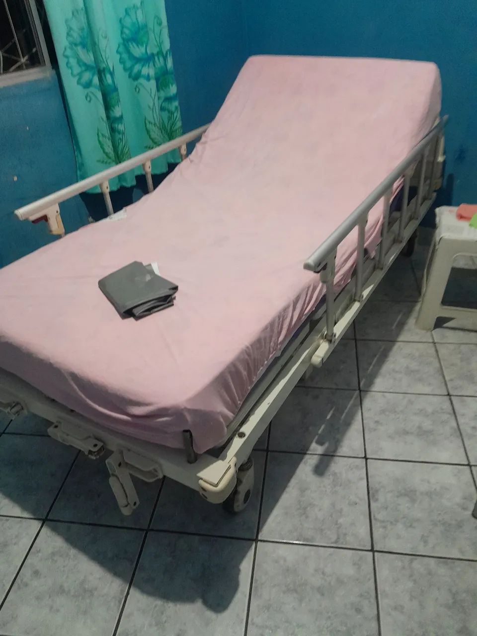 Cama hospitalar de aço. - Foto 2