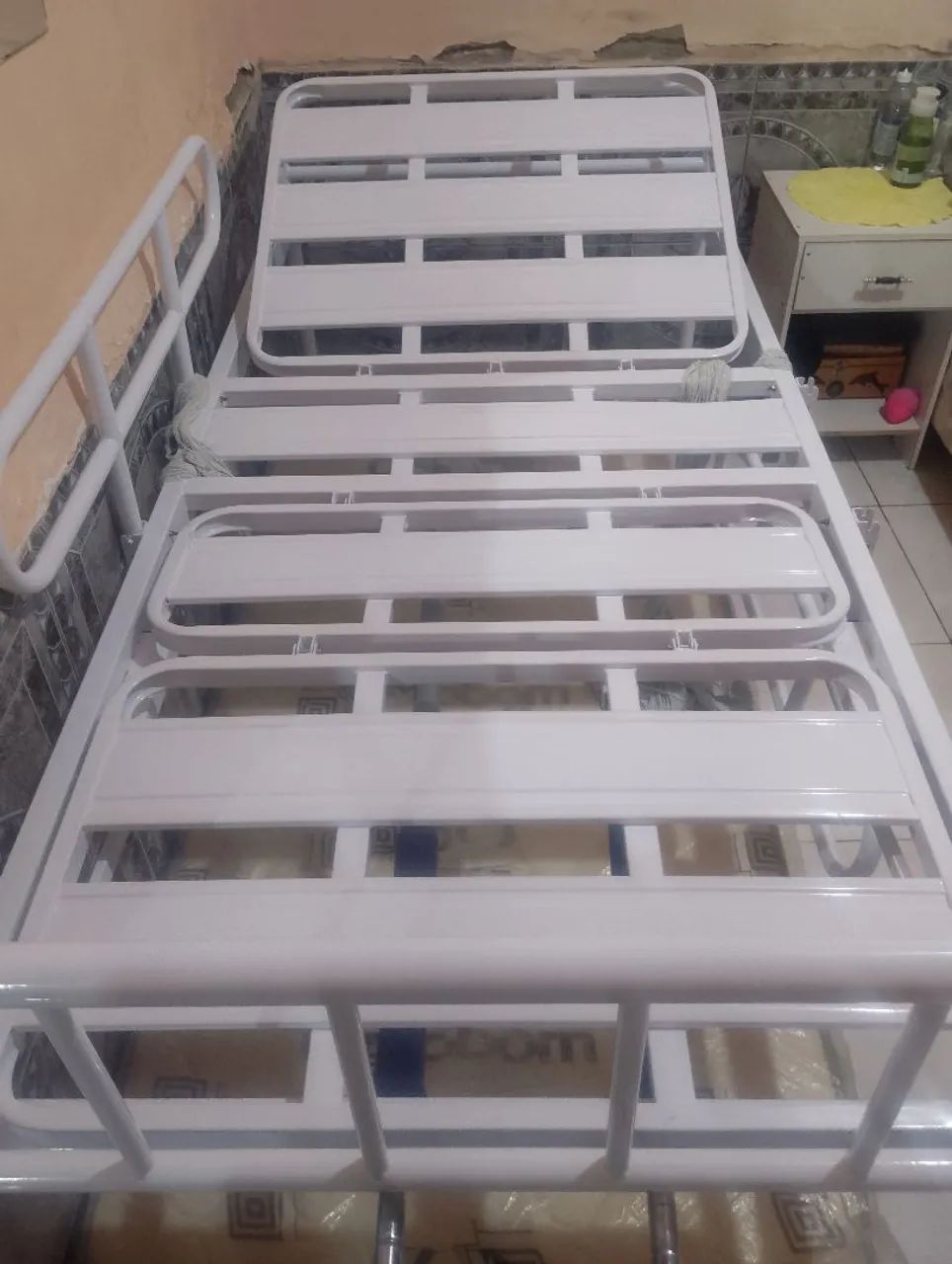 Cama hospitalar com colchão  - Foto 4