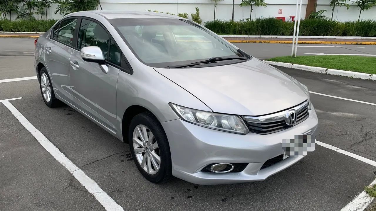 Honda Civic Civic Sedan LXR 2.0 Flexone 16V Aut. 4p 2014