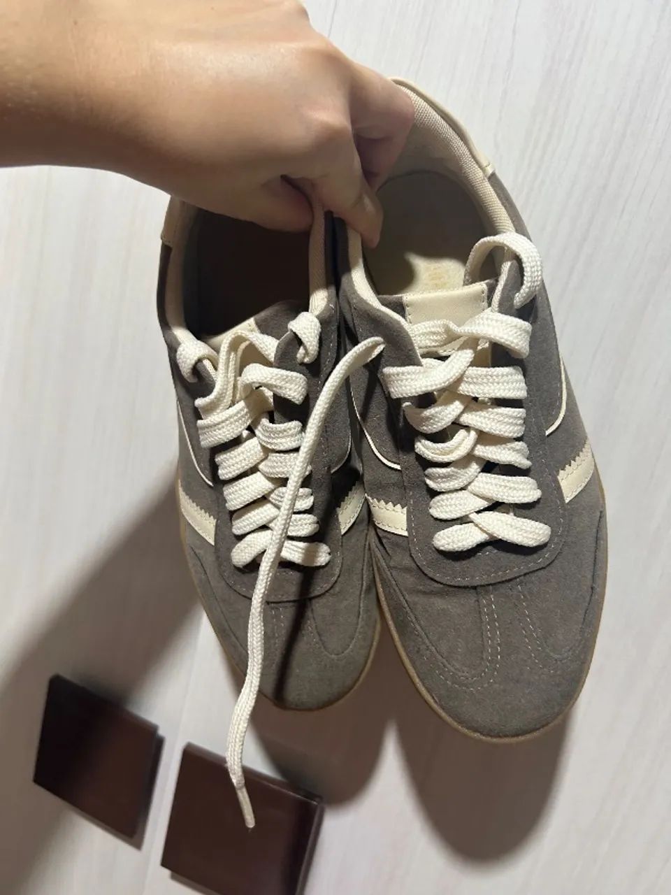 Tênis estilo chuteira feminino 35 - Foto 2
