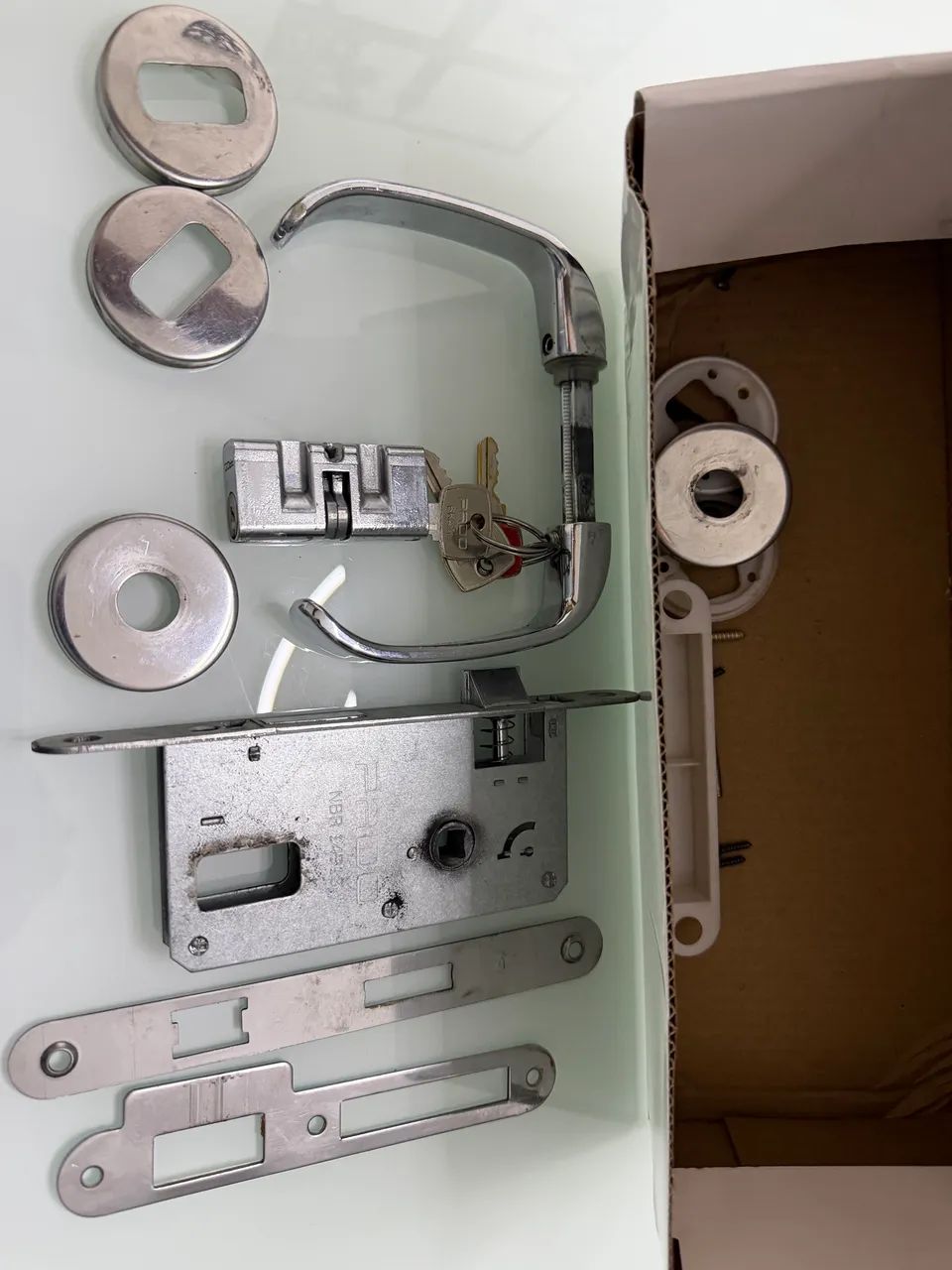 FECHADURA PARA PORTA MARCA PADO 