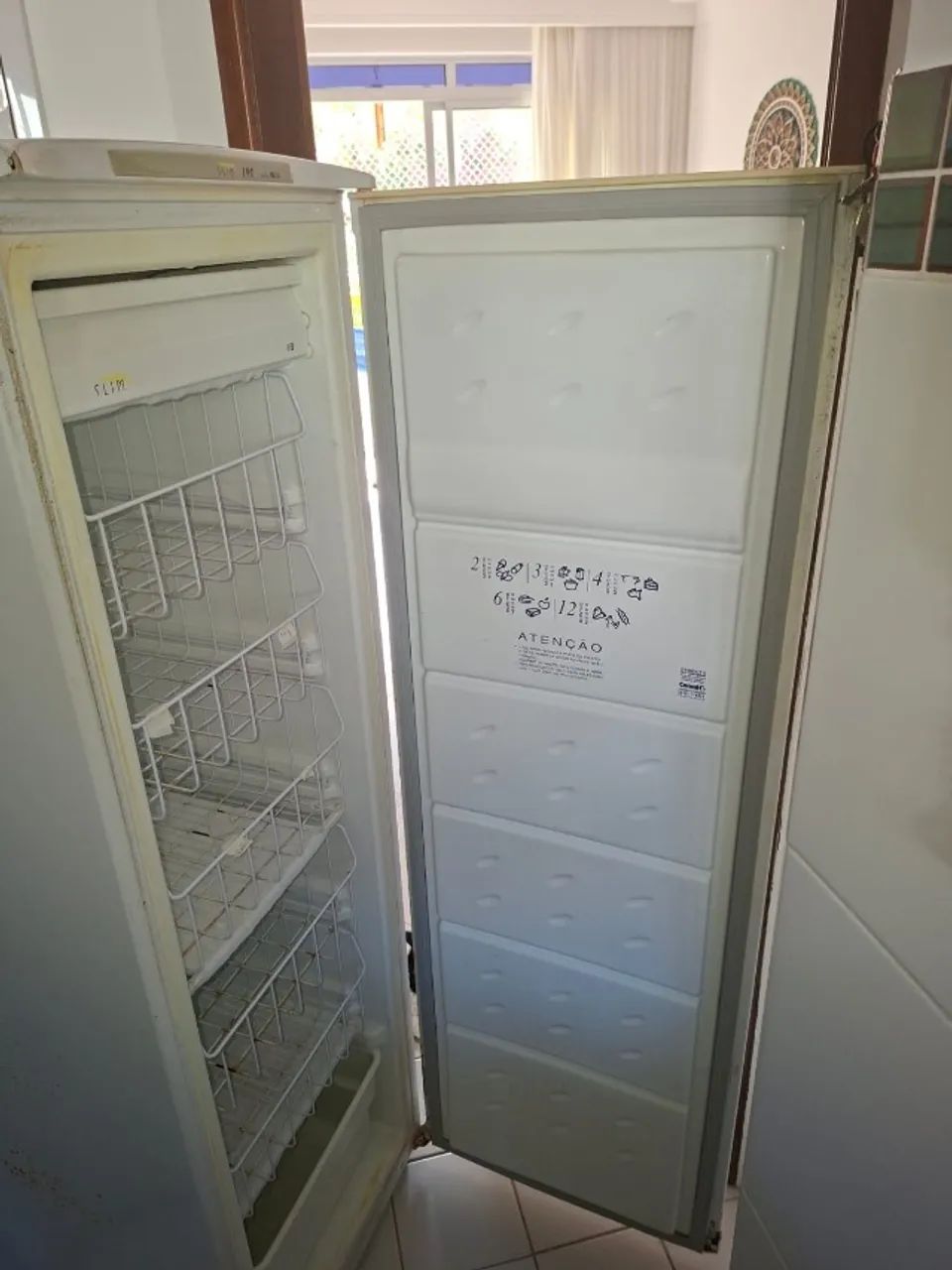 Freezer Vertical Consul 190 Litros - Funcionando Perfeitamente - Foto 3