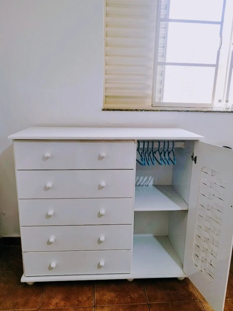 Cômoda infantil MDF branca obs..não entrego , retirar no local. - Foto 3