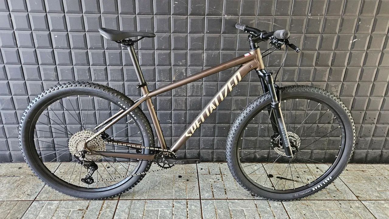  SPECIALIZED ROCKHOPPER ELITE 29 TAM. MÉDIO/GRANDE (NOVA)