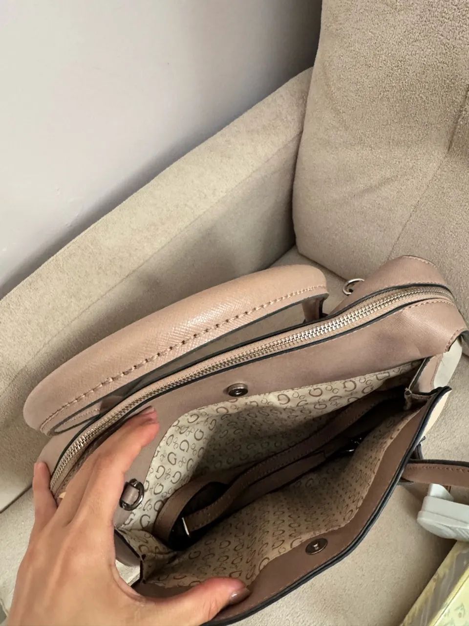 BOLSA ORIGINAL GUESS ROSE - Foto 3