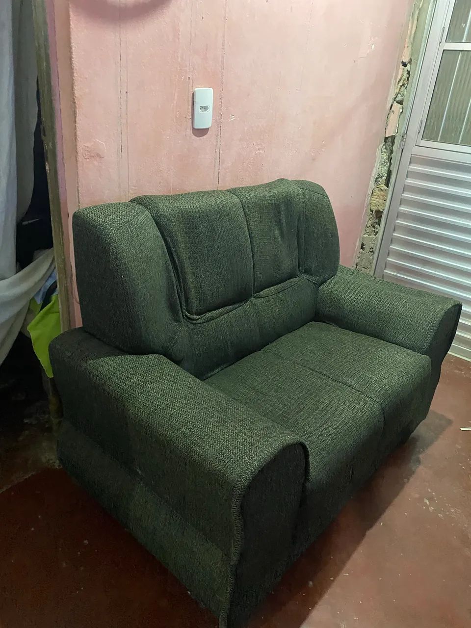 Sofá com pequenas avarias DOIS LUGARES - Foto 3