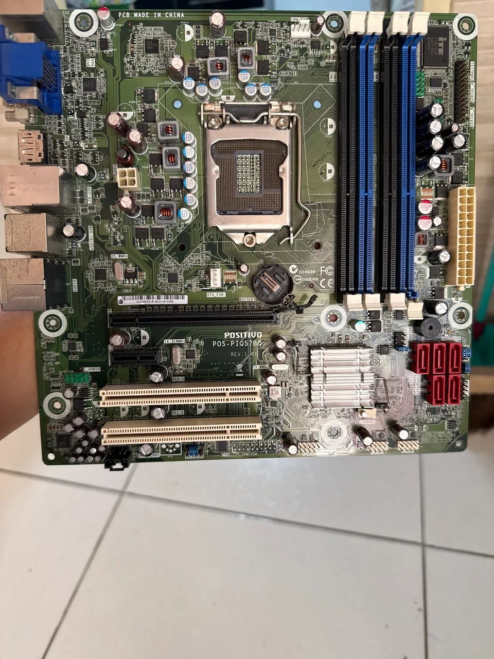 Placa mãe positivo