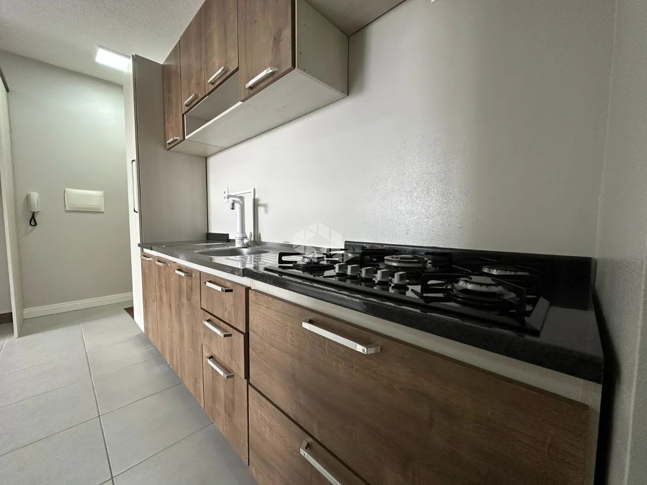 Apartamento semi-mobiliádo próximo ao centro - Foto 5