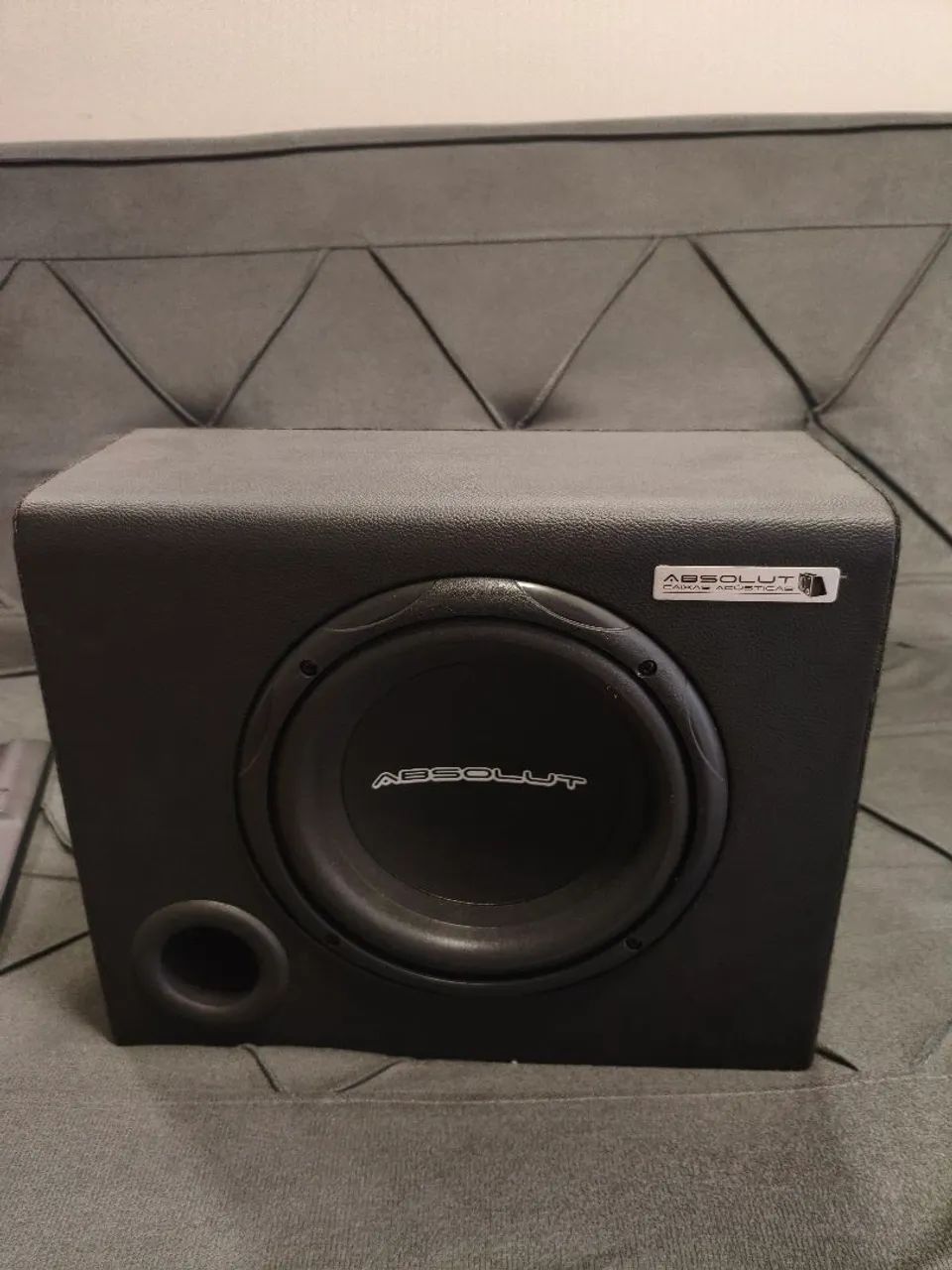 Caixa de grave amplificada 200w
