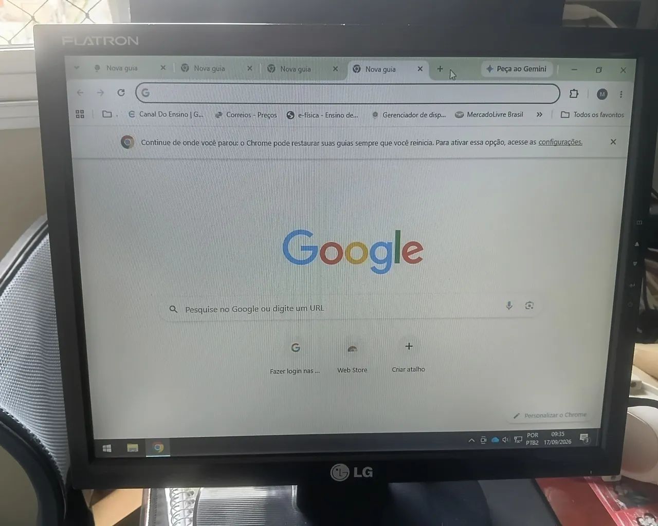 Monitor LG semi novo 