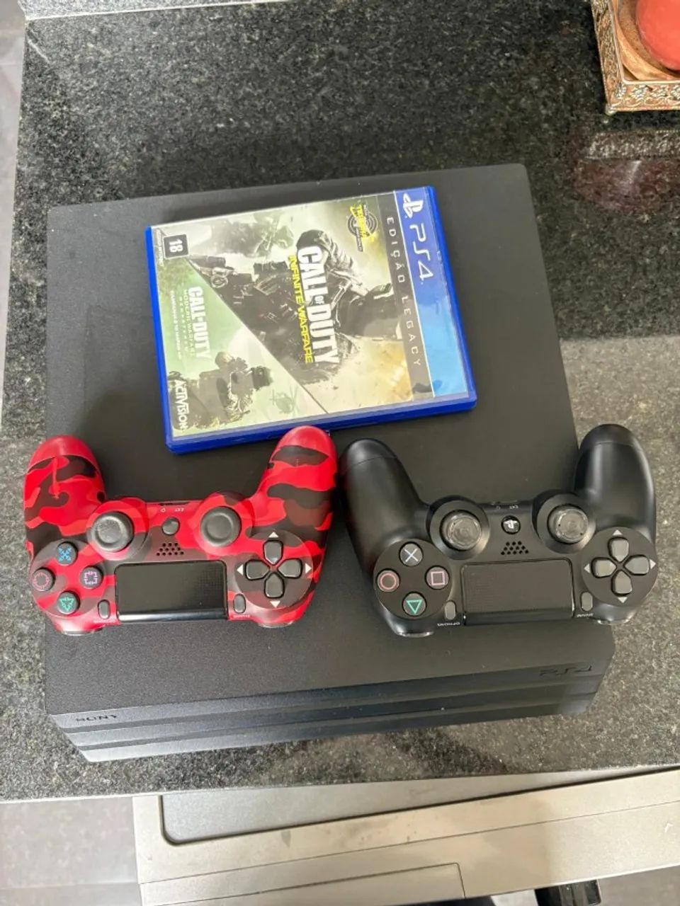 PS4 PRO USADO 1TB COM 2 CONTROLES - Foto 5