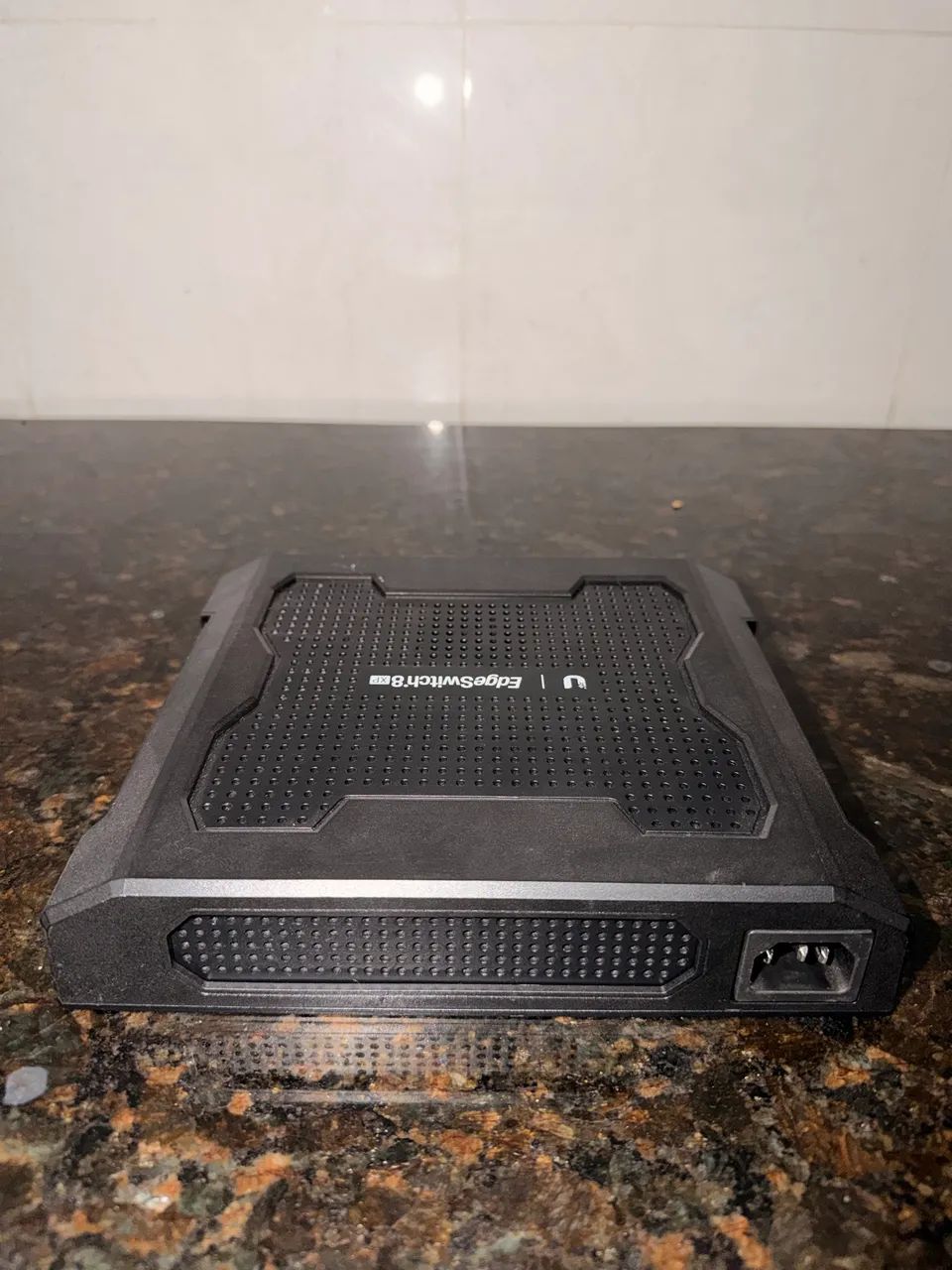 Edge switch 8xp / tough switch poe pro ubiquiti - Foto 4