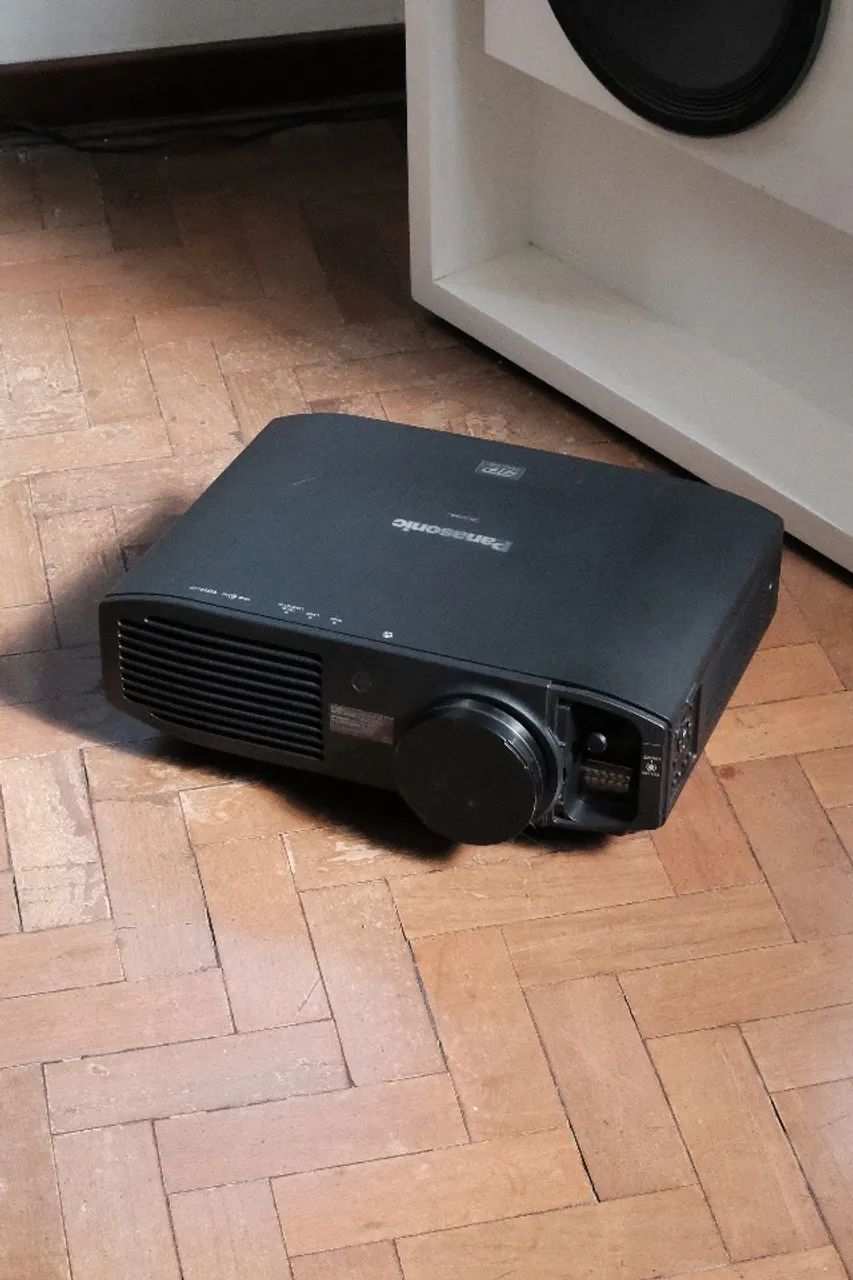 Projetor Panasonic PT AE7000