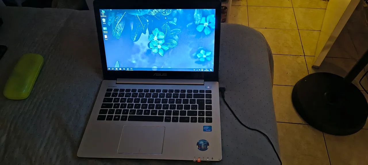 Notebook Asus R$300,00