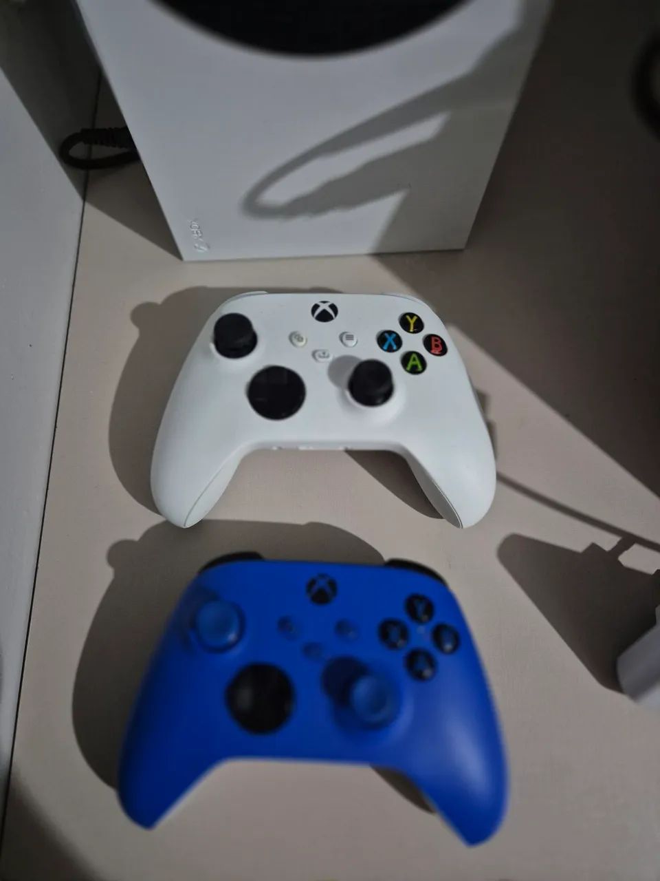 Xbox Series S 2 controles - Foto 2