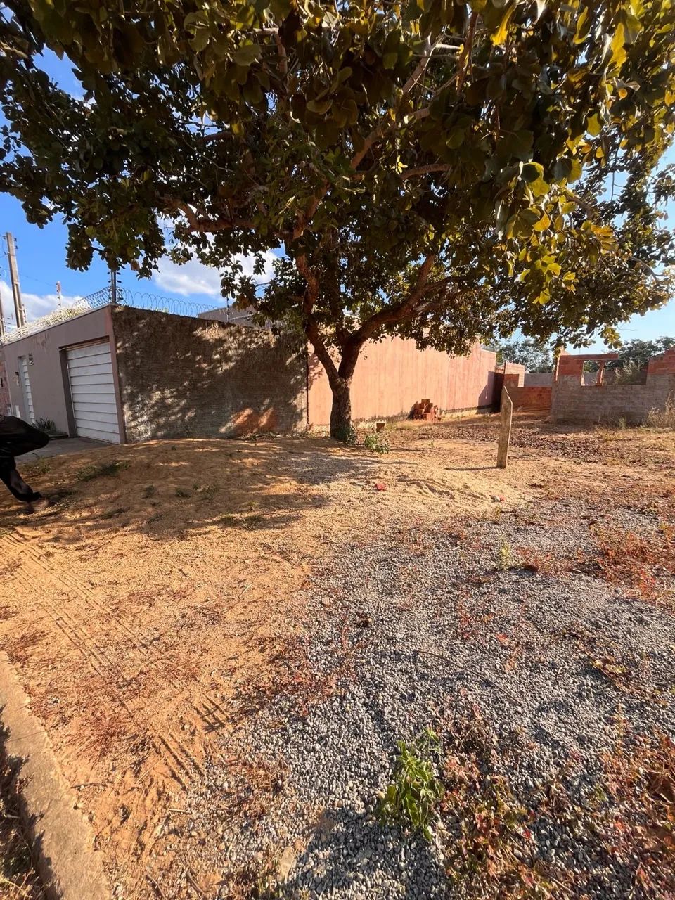 VENDO ÁGIO DE TERRENO NO FRAMBOYAN 1, VALOR PRA VENDER RÁPIDO - Foto 2