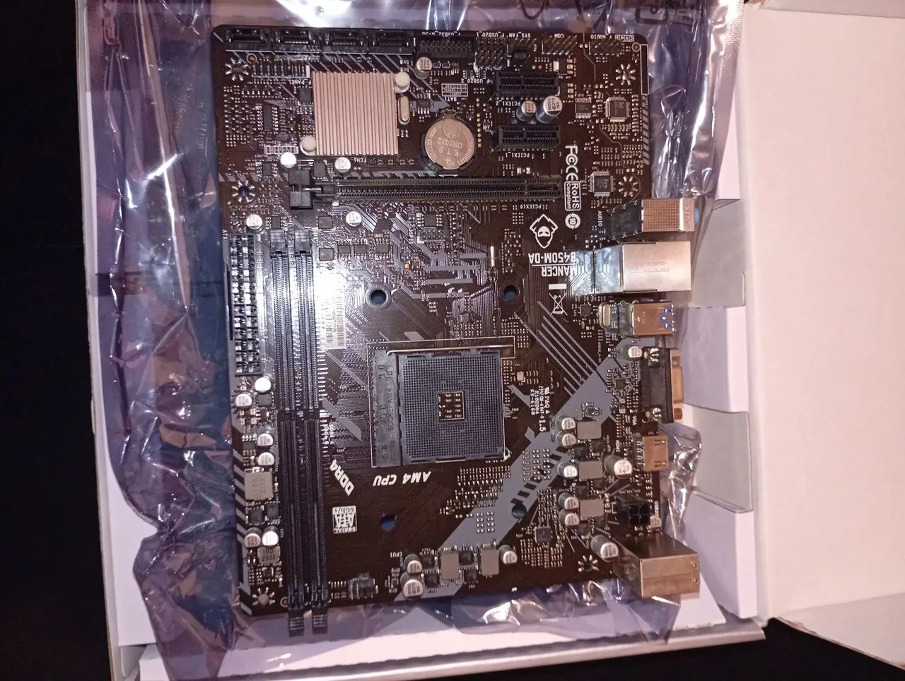 Ryzen 5600g Placa mãe B450 Kit Upgrade. - Foto 5