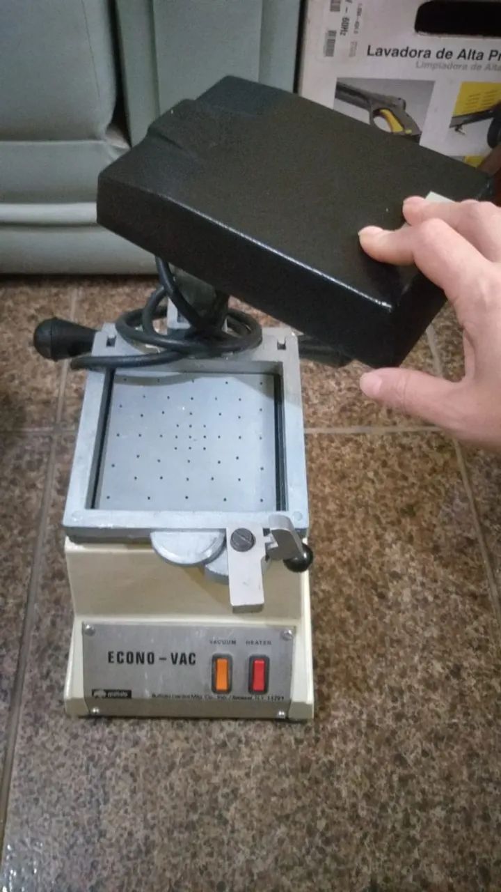 MÁQUINA DE TERMOFORMAGEM ECONO-VAC (BUFFALO DENTAL) - Foto 2