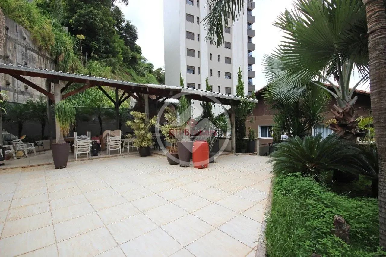 CASA À VENDA 7 QUARTOS NO SANTA LUCIA codigo: 341492