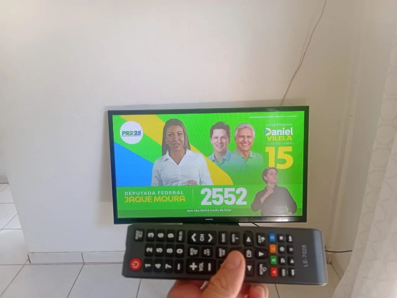 Tv Led 55 polegadas linda de imagem nao e smart  - Foto 4