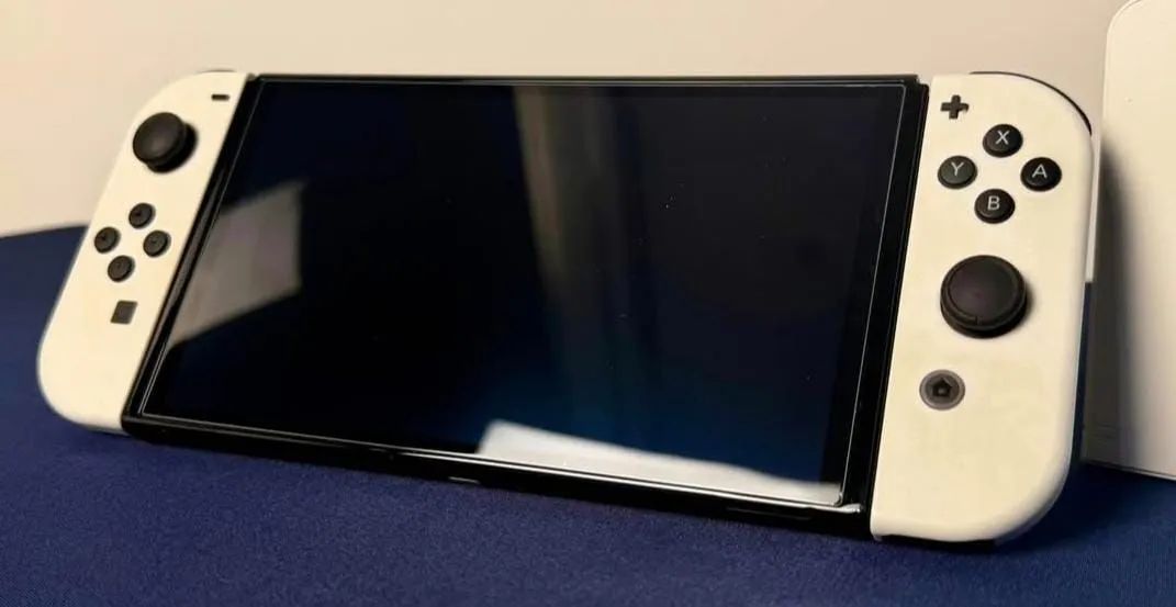 Nintendo Switch OLED (Console + 3 Jogos na Memória) - Excelente Estado! - Foto 4