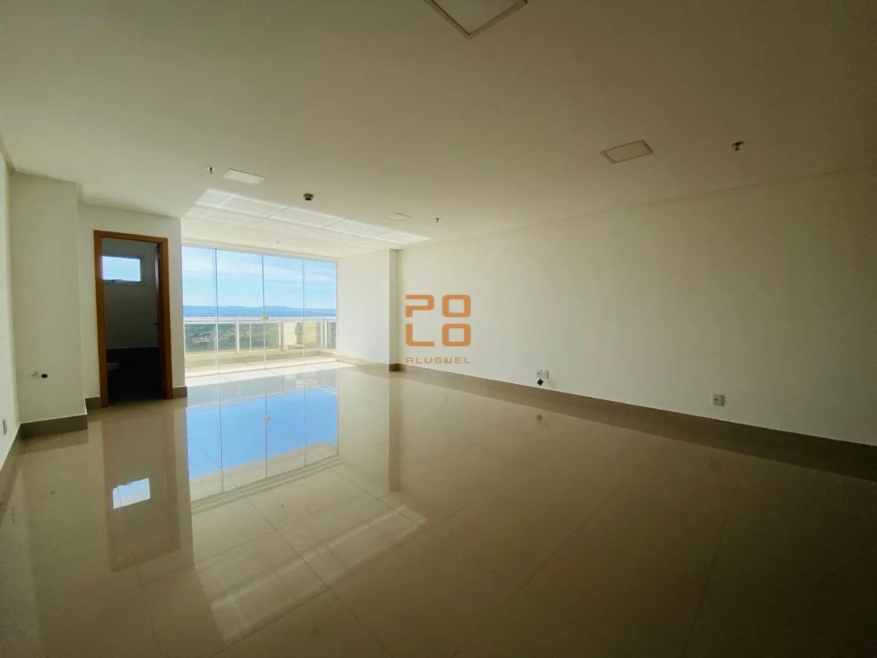 Sala comercial para alugar no Edifício Lozandes Corporate Design, no Parque Lozandes, em G - Foto 2