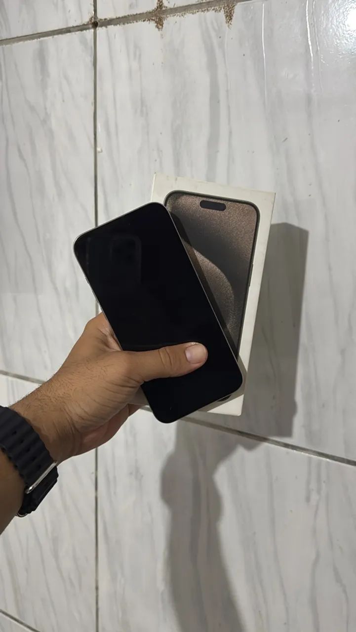iPhone 15 pro Max 256gb sem marcas de uso  - Foto 2