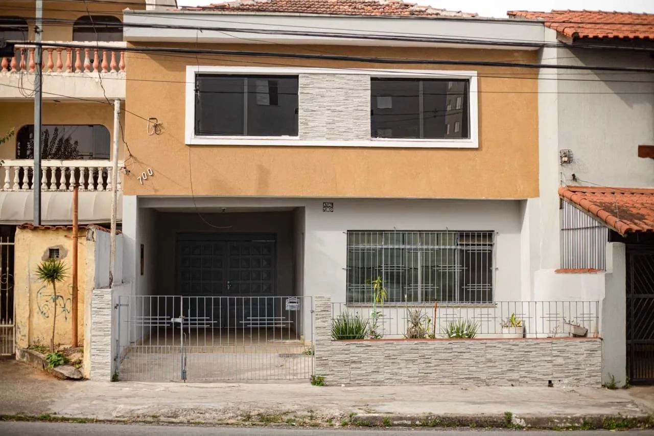 Casa comercial na Rua Sidnei, 780  250 m²