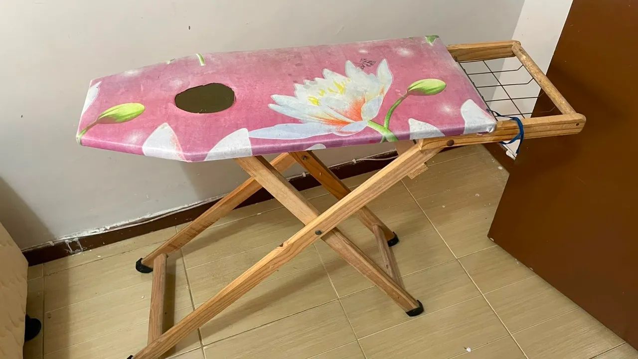 Mesa de passar roupa - Foto 2