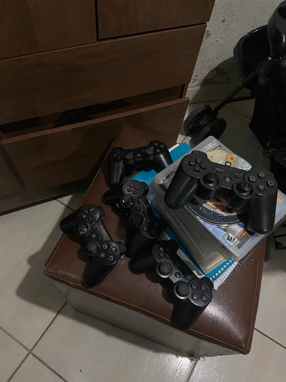 APENAS TROCO PS3 em ps4 dou volta  - Foto 2