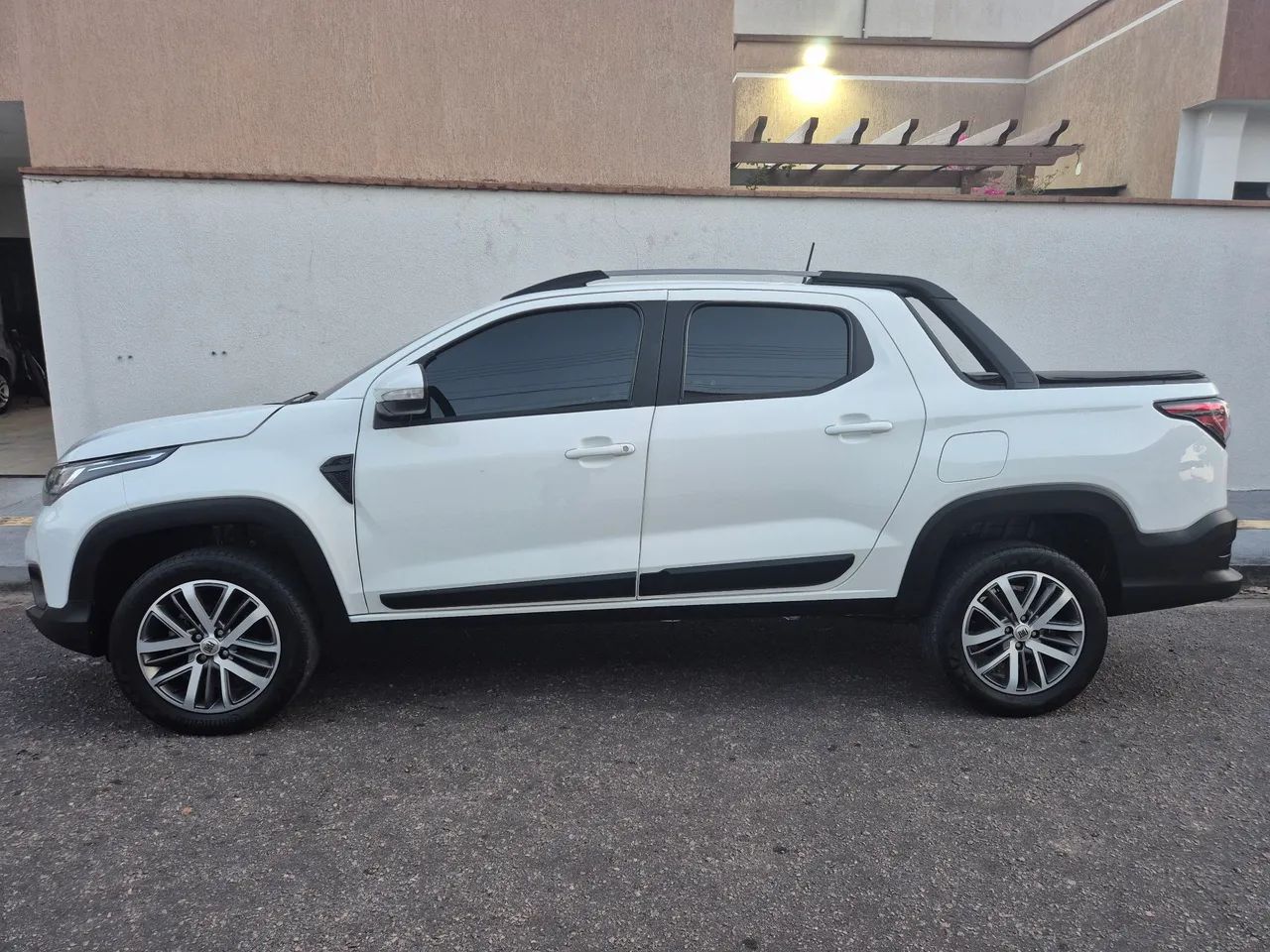 Fiat Strada Volcano 1.3 Flex 8V CD 2023 - Foto 4