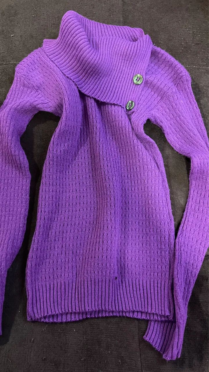 Desapego blusa e casaco frio  - Foto 2