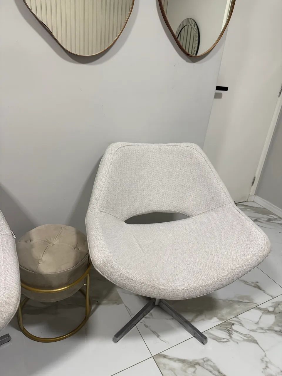 Poltronas giratória  de luxo em tecido de linho  - Foto 4
