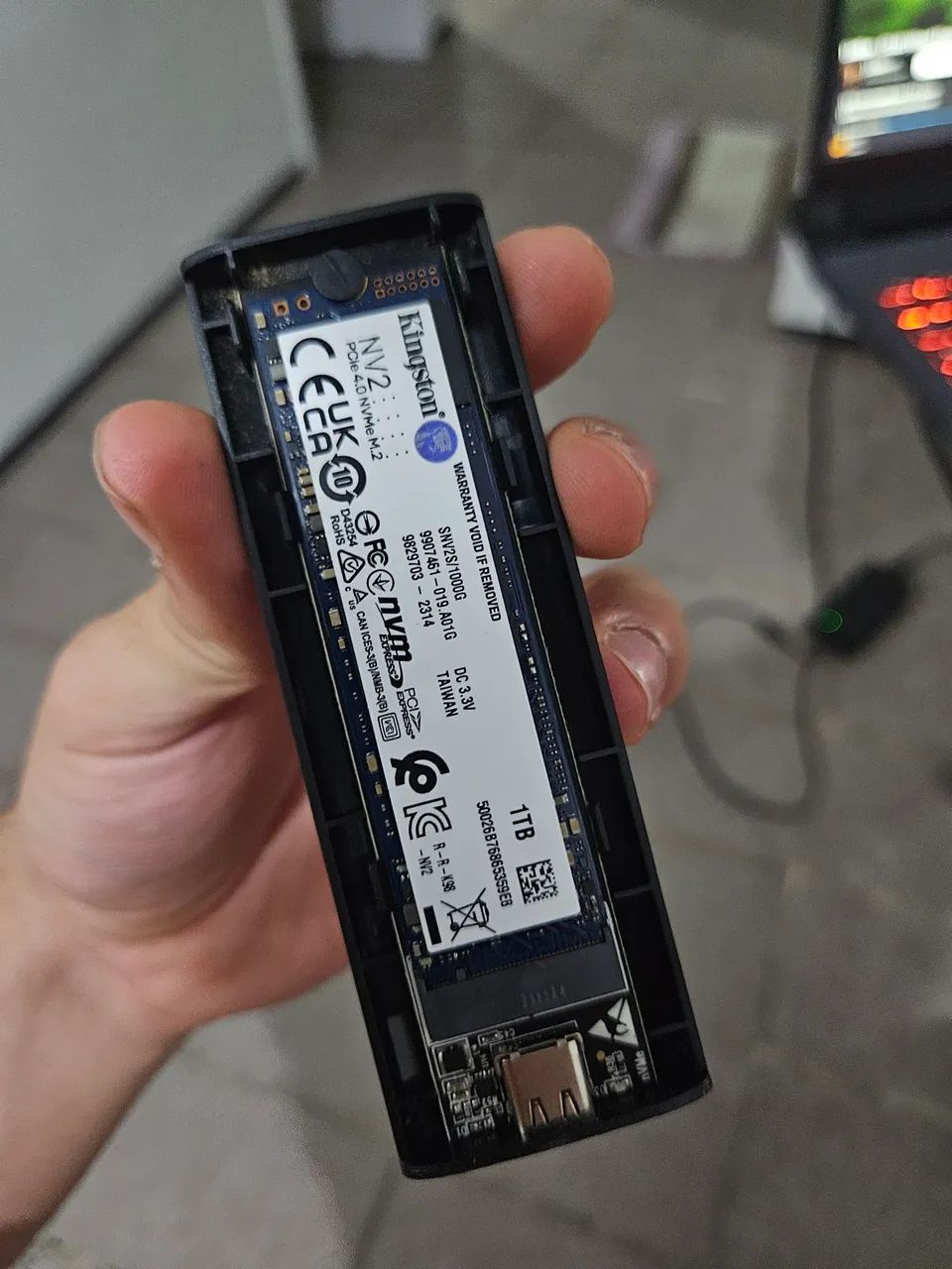 SSD 1TB Kingston acompanha a case - Foto 2