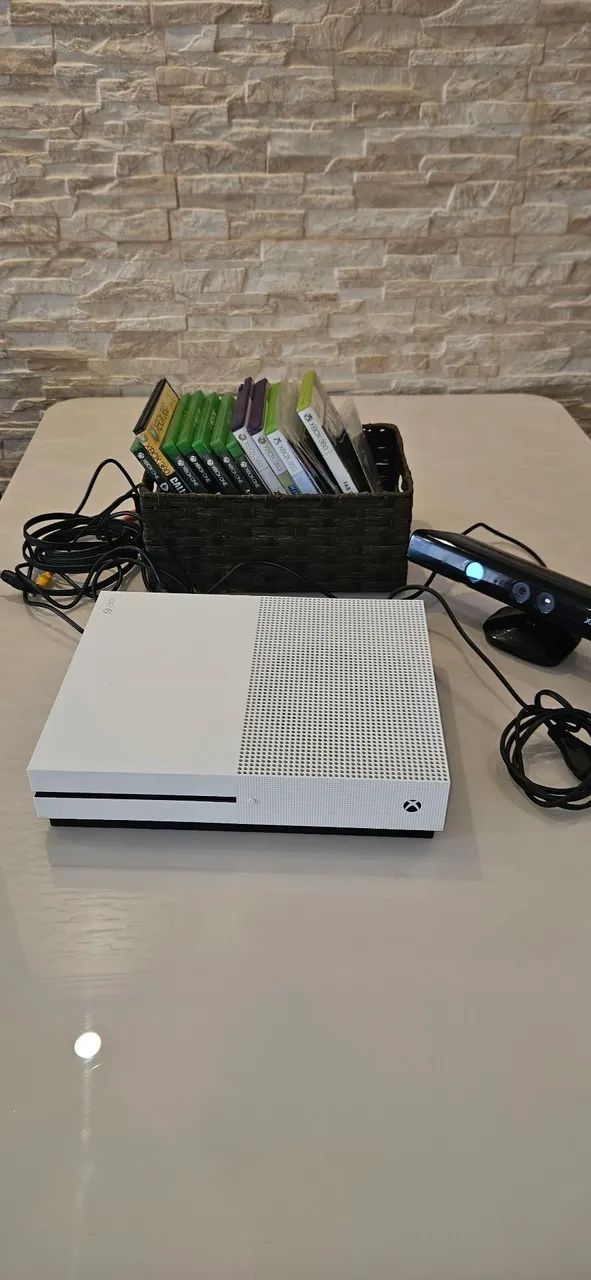 Xbox One S