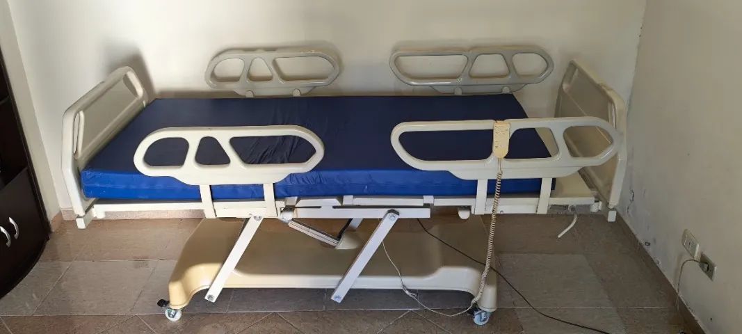 Cama Hospitalar Motorizada 4 movimentos
