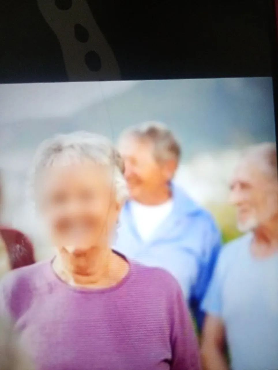 Ofereço me como acompanhante hospitalar e cuidadora de idosos 